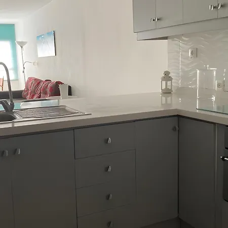 Vibes By Agueita Salada Daire Radazul